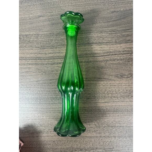 Vintage Avon Emerald Bud Vase Cologne Bottle Here’s My Heart Green Glass 1970s - Picture 2 of 3